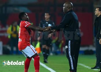 موسيماني يكشف عن مشكلة ميكيسوني ويرد على انتقادات إجازات اللاعبين