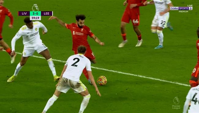 فرصة خطيرة من محمد صلاح علي مرمي ليدز بالدوري الانجليزي