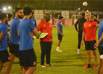 مران الأهلي محاضرة من موسيماني وتدريبات بدنية متنوعة