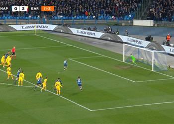 فيديو إنسيني يسجل هدف نابولي الأول أمام برشلونة