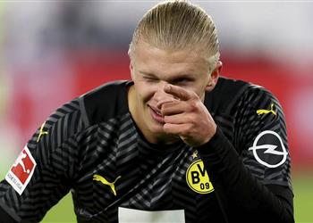 بوروسيا دورتموند يتوقع موعد حسم مستقبل هالاند وسط ترقب كبار أوروبا