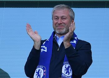 رسمي ا مالك تشيلسي يعلن تنحيه عن منصبه بعد غزو أوكرانيا