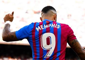 قائمة برشلونة لمباراة أتلتيك بلباو عودة ممفيس ديباي