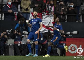 فيديو بنزيما يقود ريال مدريد لتحقيق فوز هام على رايو فاييكانو وتعزيز صدارته للدوري الإسباني