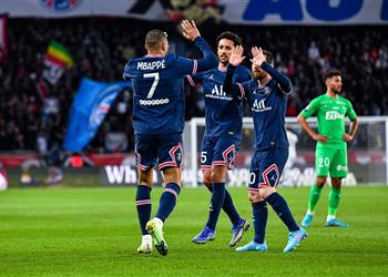 فيديو ميسي ومبابي يقودان ريمونتادا باريس سان جيرمان بثلاثية أمام سانت إيتيان