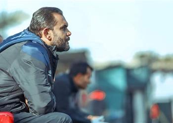 الأهلي يعلن تعيين محمد شرف مدير ا فني ا لفريق شباب 2001