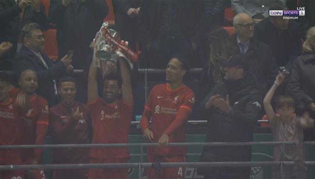 مراسم تتويج ليفربول بطلا لكأس الرابطة الانجليزية