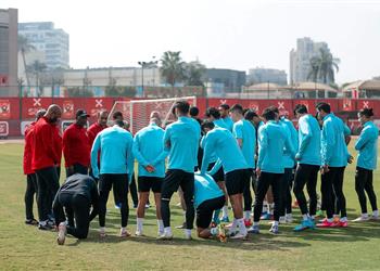 مران الأهلي موسيماني يحاضر اللاعبين بالفيديو وتدريبات متنوعة استعداد ا لـ فاركو
