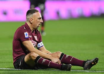 ريبيري يتعرض لحادث سير ويغيب لأجل غير مسمى