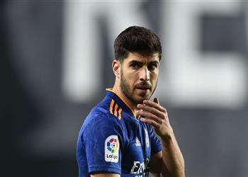 يوفنتوس وثنائي الدوري الإيطالي يتنافسون على ضم أسينسيو من ريال مدريد