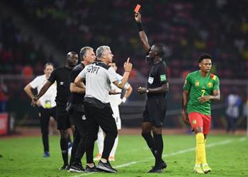 كيروش يهاجم جاساما حاول ترهيبنا في غرفة الملابس و كاف لا يحترم مصر