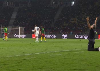 كيروش عن طرده أمام الكاميرون فخور بدفع ثمن كفاحي لحماية منتخب مصر