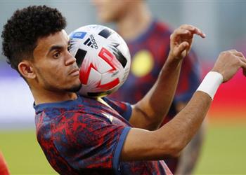 مدرب أرجنتيني سابق يتعجب من تعاقد ليفربول مع لويس دياز لم يقدم شيئ ا