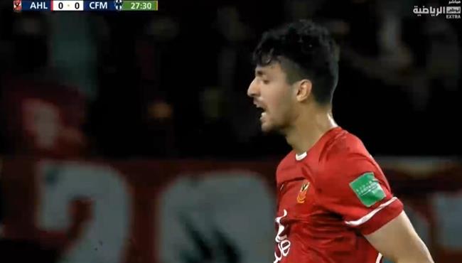 طاهر محمد طاهر يهدر هدف محقق للاهلي امام مونتيري