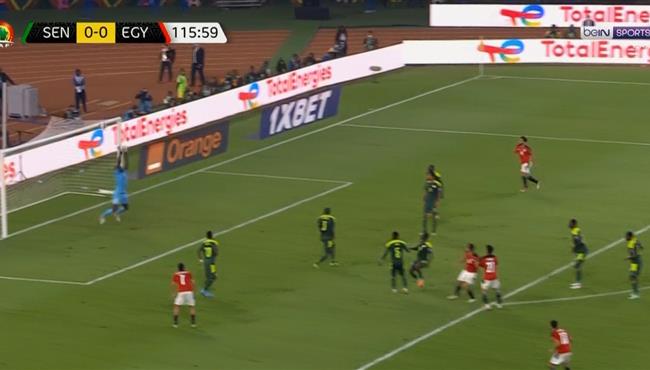 ميندي يحرم مروان حمدي من تسجيل هدف قاتل لمصر