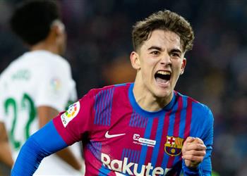 ليفربول يضغط لإقناع جافي بالرحيل عن برشلونة