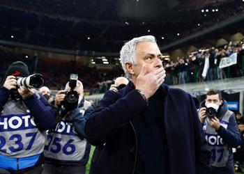 مورينيو يكشف عن هدية إنتر ميلان له ويؤكد علاقتنا أبدية لكن روما موطني