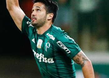 مدافع بالميراس بعد الفوز على الأهلي أسعد يوم في حياتي