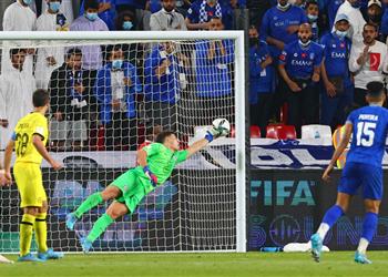 صحف إنجلترا تشيلسي يعاني أمام الهلال بطل أوروبا يفلت من مهزلة مفاجئة وكيبا يتألق