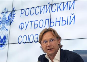 مدرب روسيا بعد قرار فيفا تحطمت آمال اللاعبين في الذهاب إلى كأس العالم