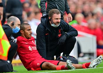 كلوب يوضح إصابة تياجو ألكانتارا وموعد عودته