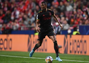 أياكس يحدد سعر بيع جرافينبيرش بعد اهتمام ليفربول وريال مدريد