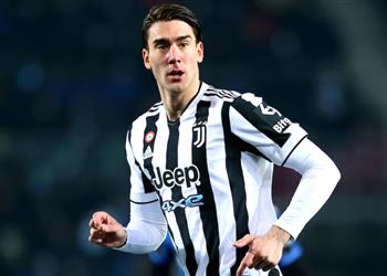 فيورنتينا يطالب مشجعيه بتجنب الهتافات العنصرية ضد يوفنتوس وفلاهوفيتش