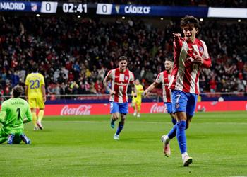 أتلتيكو مدريد يستعيد المركز الثالث بثنائية أمام قادش في الدوري الإسباني