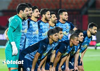 بيراميدز بالزي الأبيض أمام الصفاقسي في الكونفدرالية