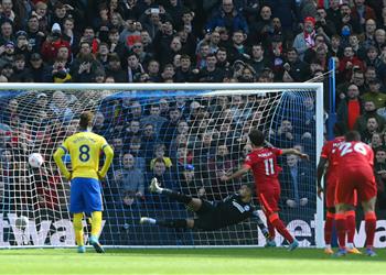 مدرب برايتون كنا أفضل من ليفربول قبل هدف محمد صلاح
