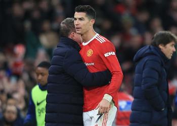 رانجنيك يمازح رونالدو بعد الهاتريك أمام توتنهام عليك الذهاب إلى البرتغال قبل كل مباراة