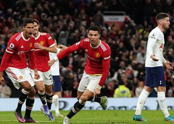 برونو فرنانديز يوجه رسالة إلى رونالدو بعد الهاتريك أمام توتنهام