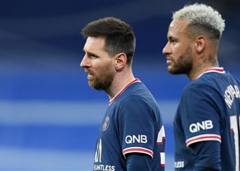 فيديو صافرات استهجان من جماهير باريس سان جيرمان ضد ميسي ونيمار