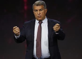 لابورتا يحسم الجدل بشأن إمكانية ضم هالاند إلى برشلونة