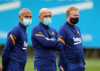 هنريك لارسون كومان لم يستحق هذه المعاملة من لابورتا في برشلونة