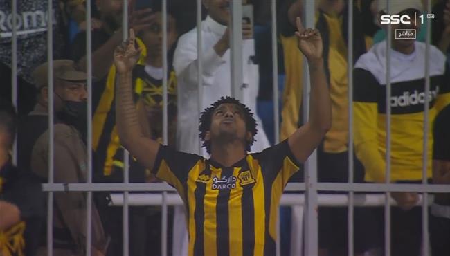 هدف الاتحاد الثاني في مرمي الشباب بالدوري السعودي رومارينيو