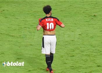 منتخب مصر يوضح لـ بطولات موقف محمد صلاح من معسكر مباراة السنغال بعد إصابته