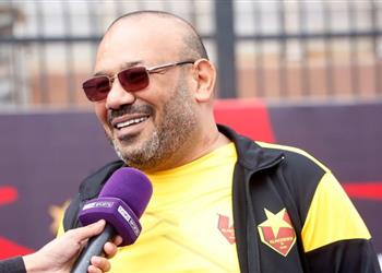 رئيس المريخ يؤكد لـ بطولات كلارك لم يهرب