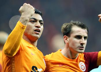 فيديو مصطفى محمد يقود جالطة سراي للفوز على بشكتاش في ديربي تركيا