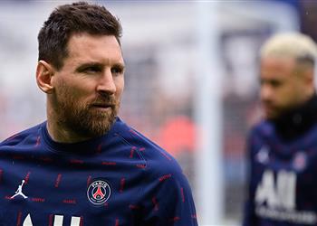 سبورت توضح حقيقة تواصل والد ميسي مع برشلونة لعودته في الصيف