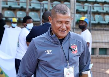 صحيفة جنوب إفريقية تكشف سبب رحيل جونسون الحقيقي عن الأهلي