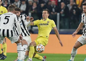 إيفرا ينتقد لاعب يوفنتوس ويصرح أليجري يصنع المعجزات بهؤلاء اللاعبين