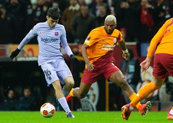 فيديو ماركاو يسجل هدف جالطة سراي الأول أمام برشلونة