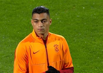 تعرف على تقييم مصطفى محمد في مباراة برشلونة وجالطة سراي