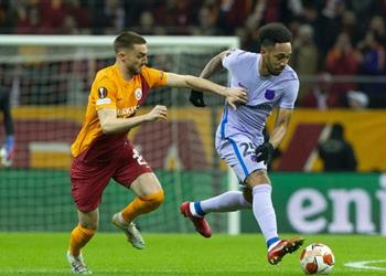 أوباميانج هدف بيدري يحمل توقيع ميسي وأترقب أول كلاسيكو لي أمام ريال مدريد