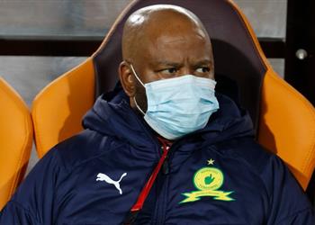 مدرب صن داونز يحذر لاعبيه بعد الفوز على الأهلي لم نحقق شيئ ا