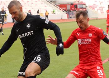 بمشاركة أحمد ياسر ريان ألتاي يسقط أمام سيفاس سبور في الدوري التركي