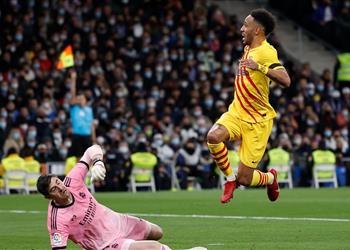 مدافع ريال مدريد السابق أداء الملكي فاجئني وبرشلونة عاد بفضل صفقات يناير