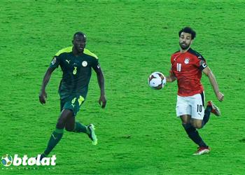 وزير الرياضة يطمئن الجماهير على حالة محمد صلاح قبل مباراة مصر والسنغال