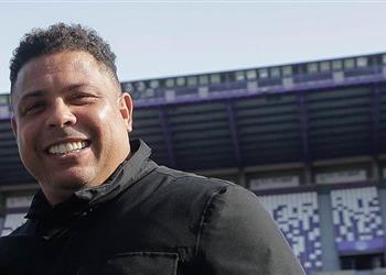 الظاهرة رونالدو لاعب برشلونة رائع ويوضح سر نجاح تشافي